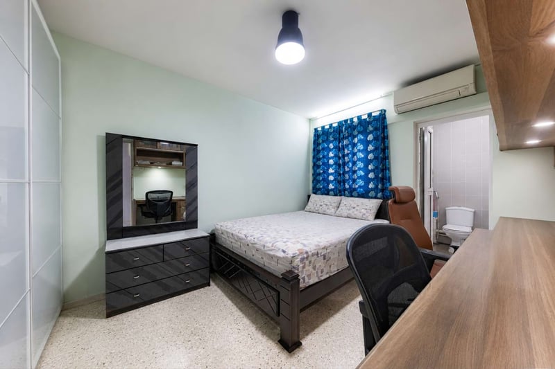 487 Jurong West Avenue 1 – Master Bedroom 1
