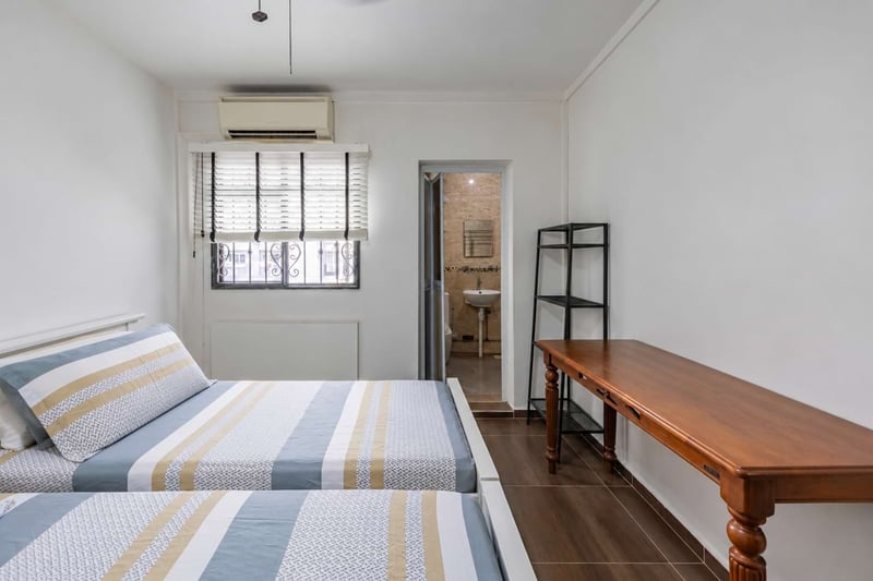 915 Jurong West Street 91 – Master Bedroom_1A