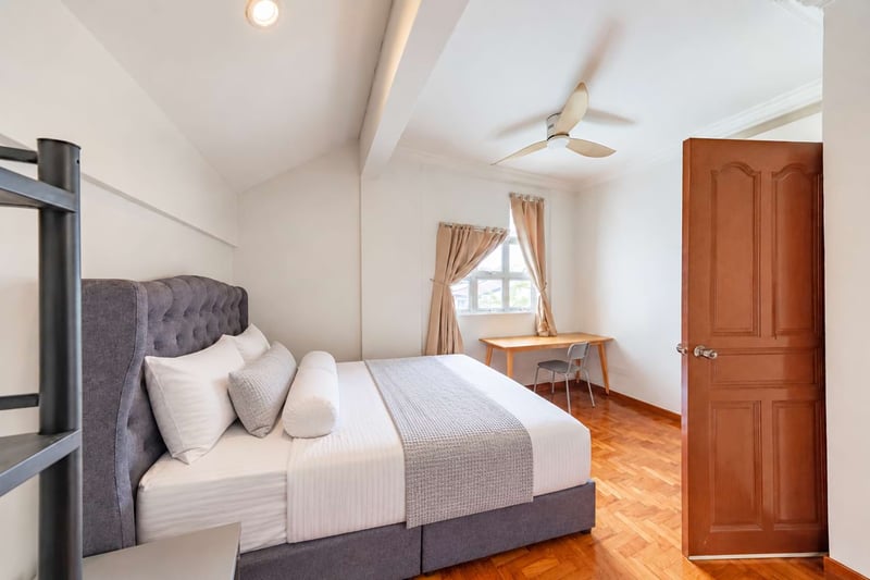 Jalan Kurnia – Master Bedroom_02- 2