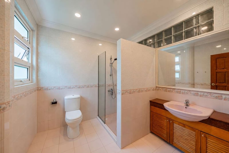 Faber Hills – Bathroom 5