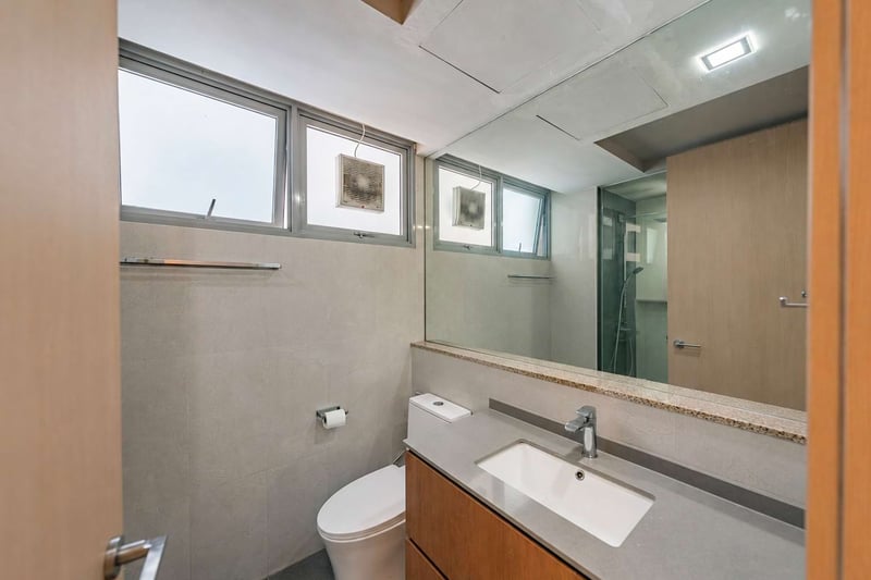 Ferraria Park Condominium – Bathroom_1A