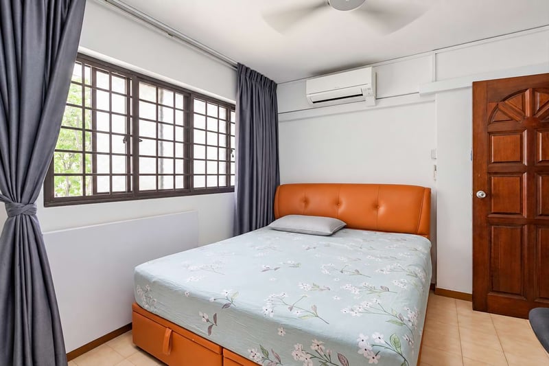 234 Jurong East Street 21 – Master Bedroom 2