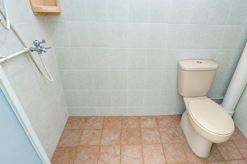 693 Hougang Street 61 – Bathroom_1A