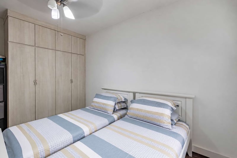 915 Jurong West Street 91 – Master Bedroom_1B
