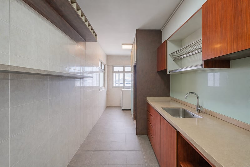 385 Bukit Batok West Avenue 5 – Kitchen 2