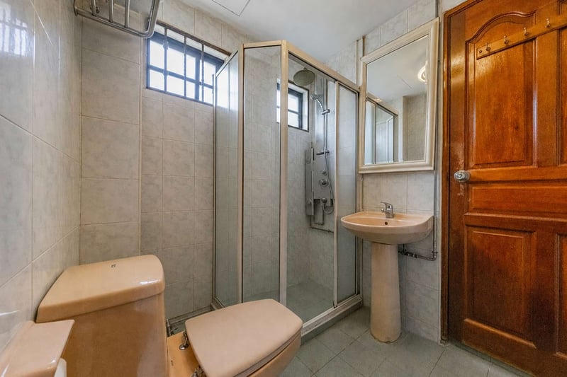 Lorong Kilat – Bathroom 4