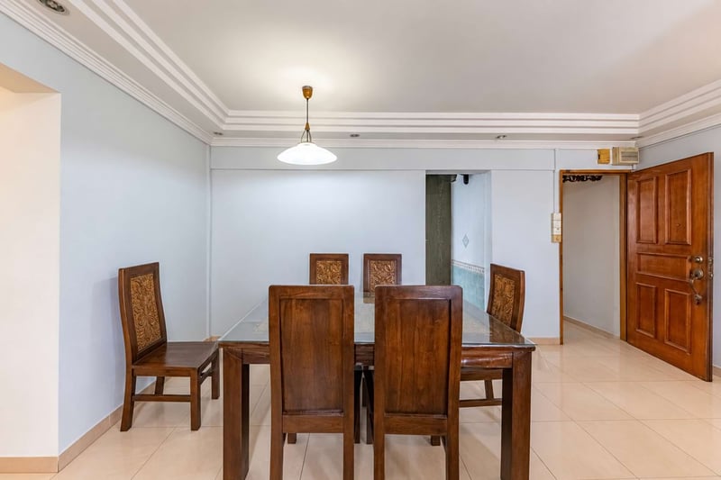 415 Eunos Road 5 – Diningroom 1