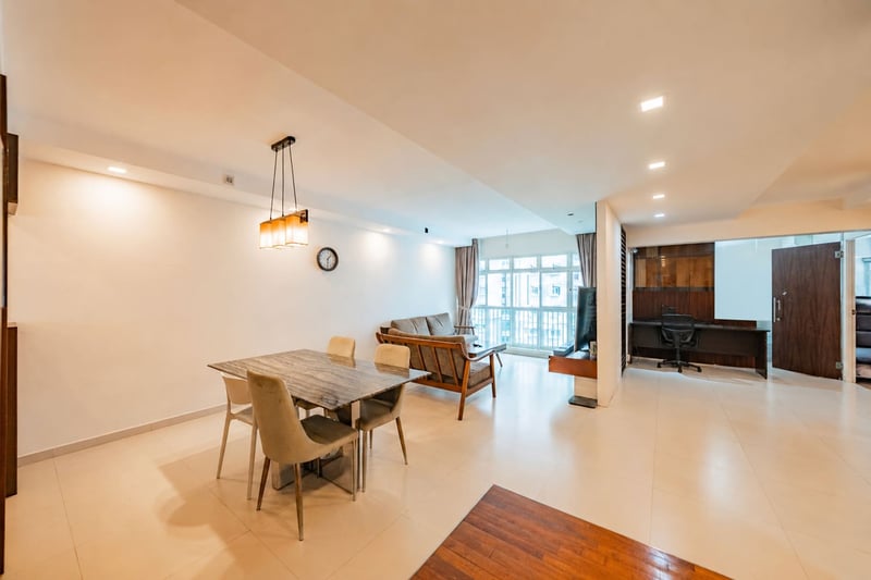 385 Bukit Batok West Avenue 5 – Living Dining 1