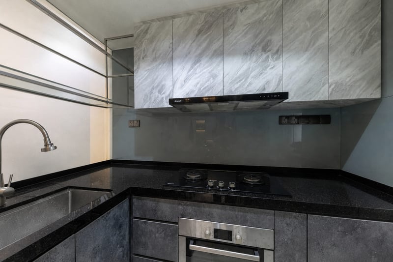 The Lanai – Kitchen 1