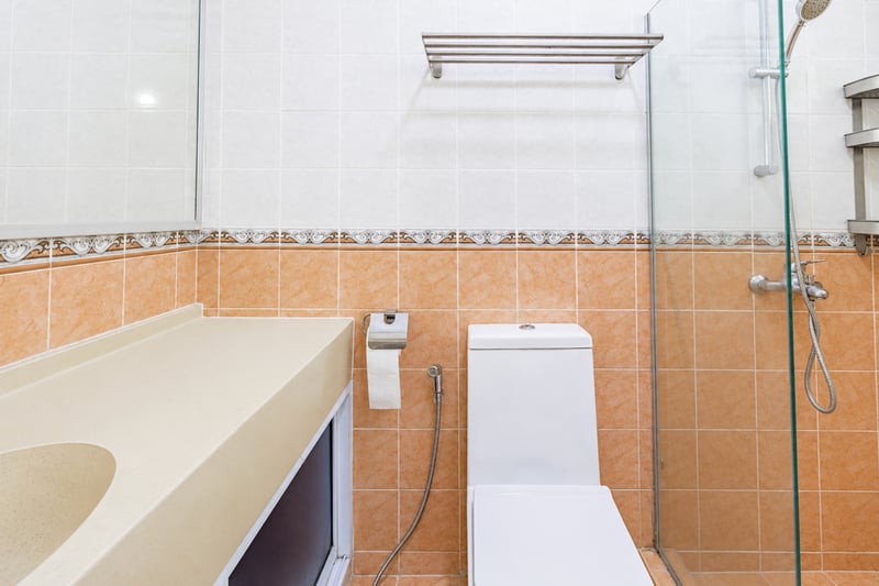 604 Jurong West Street 62 – Bathroom 1