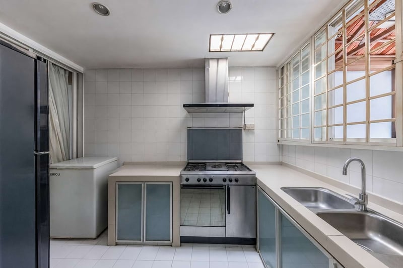 Lorong Kilat – Kitchen 1