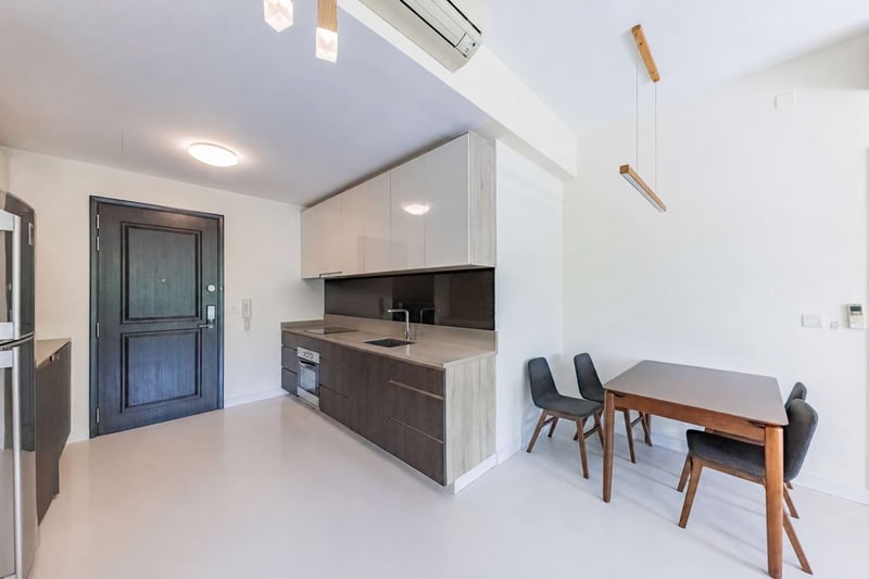 E Maison – Dining Kitchen 1