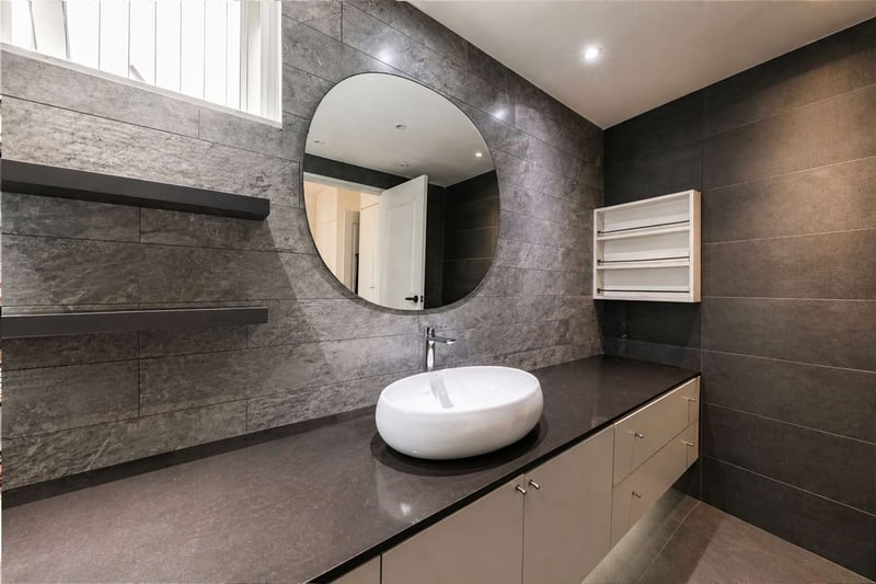 De Paradiso – Bathroom 3