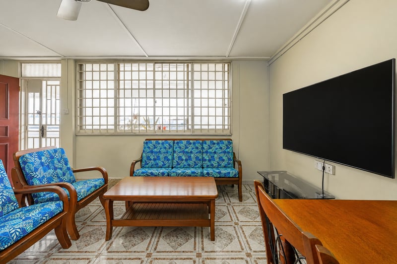 288 Yishun Avenue 6 – Living Room 2