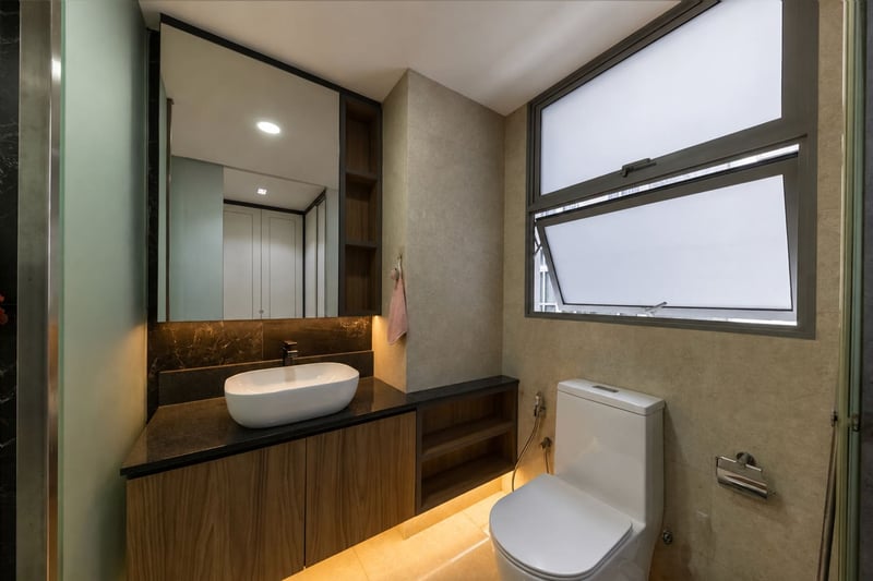 The Lanai – Bathroom 1