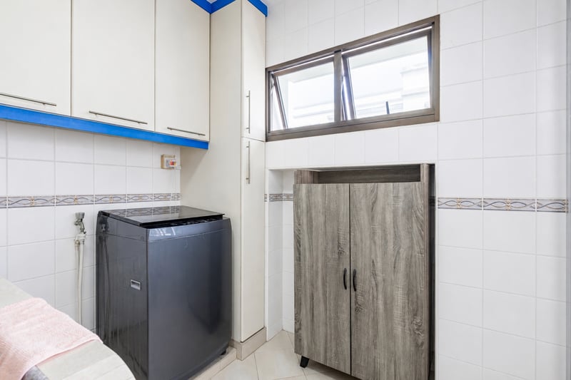 604 Jurong West Street 62 – Laundry Area 1