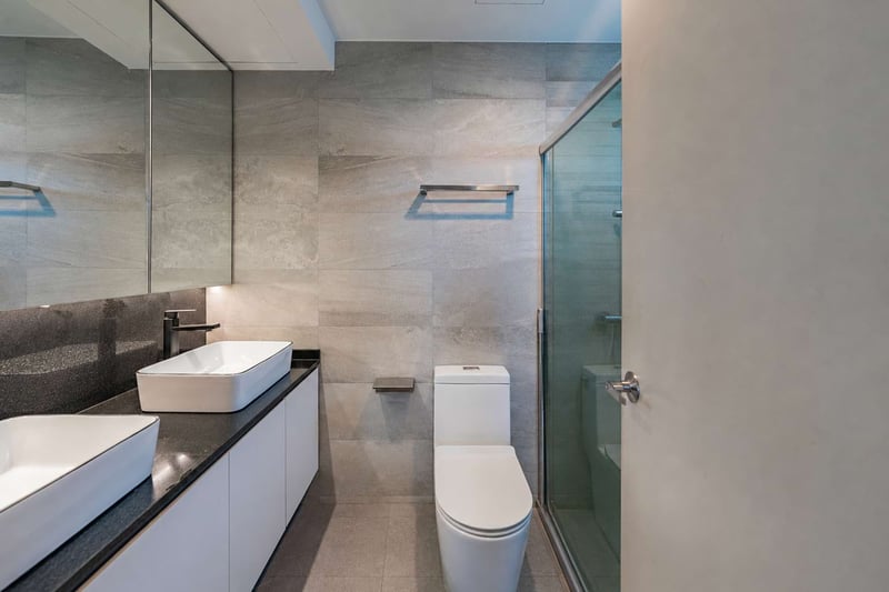 Le Hill Condominium – Bathroom 2