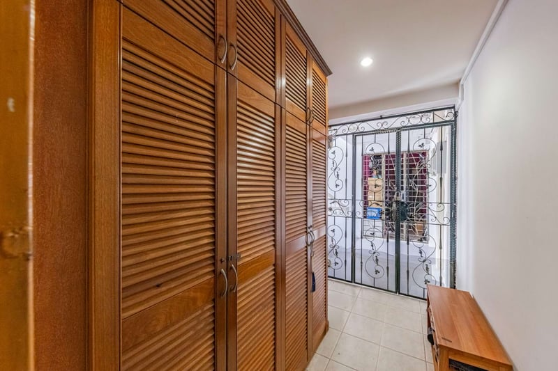 415 Eunos Road 5 – Terrance 1