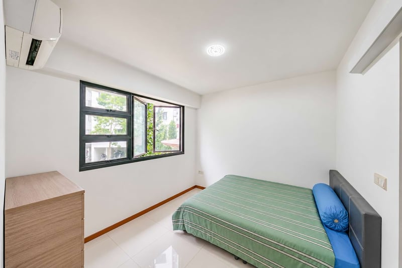 462D Yishun Avenue 6 – Bedroom 2