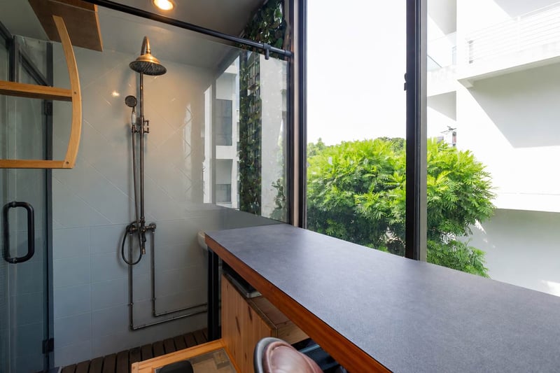 East Grove – Bathroom 3