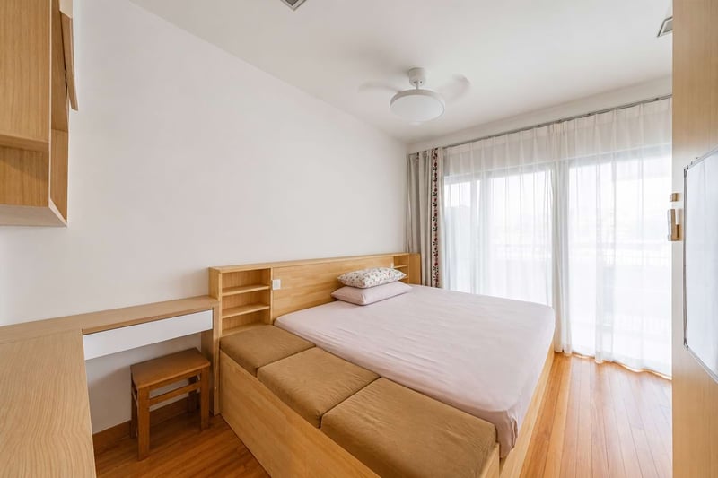 Alexis – Master Bedroom 4