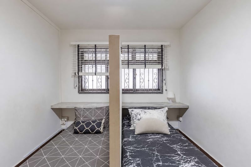 915 Jurong West Street 91 – Common Bedroom_1B