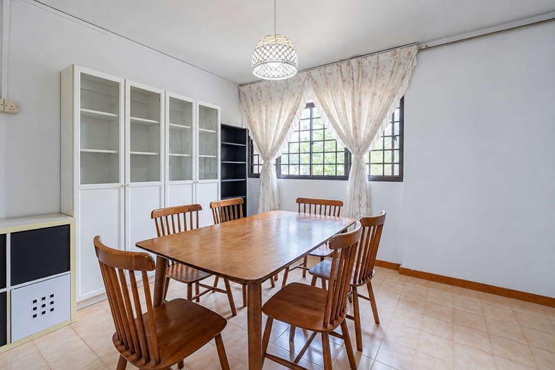 234 Jurong East Street 21 – Dining Area 1