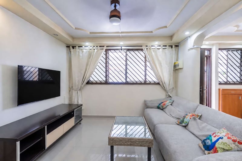 104 Pasir Ris Street 12 – Livingroom 2