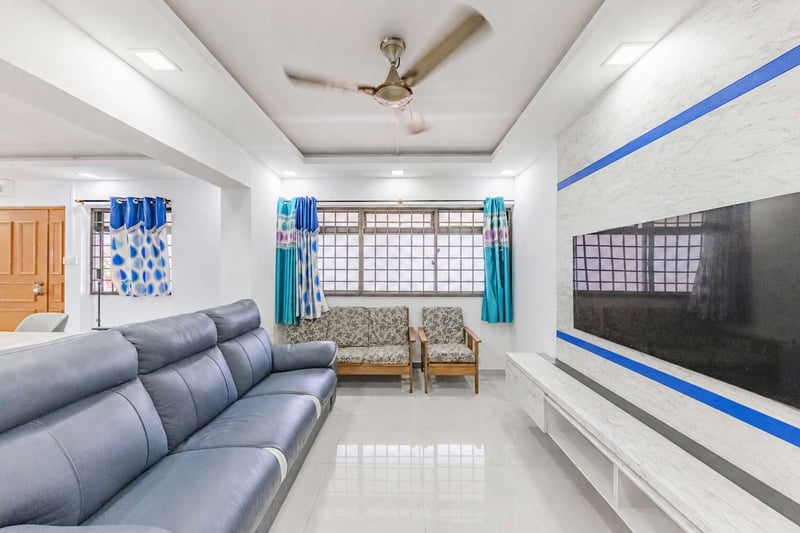 335 Sembawang Close – Living Room 1