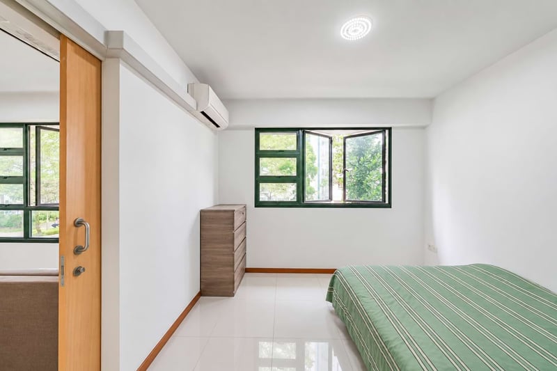 462D Yishun Avenue 6 – Bedroom 1