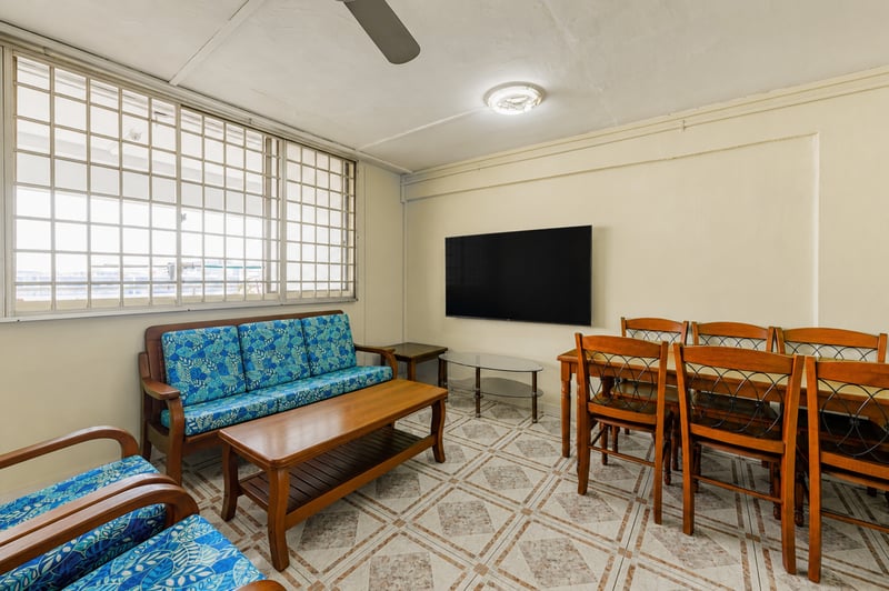 288 Yishun Avenue 6 – Living Dining 3