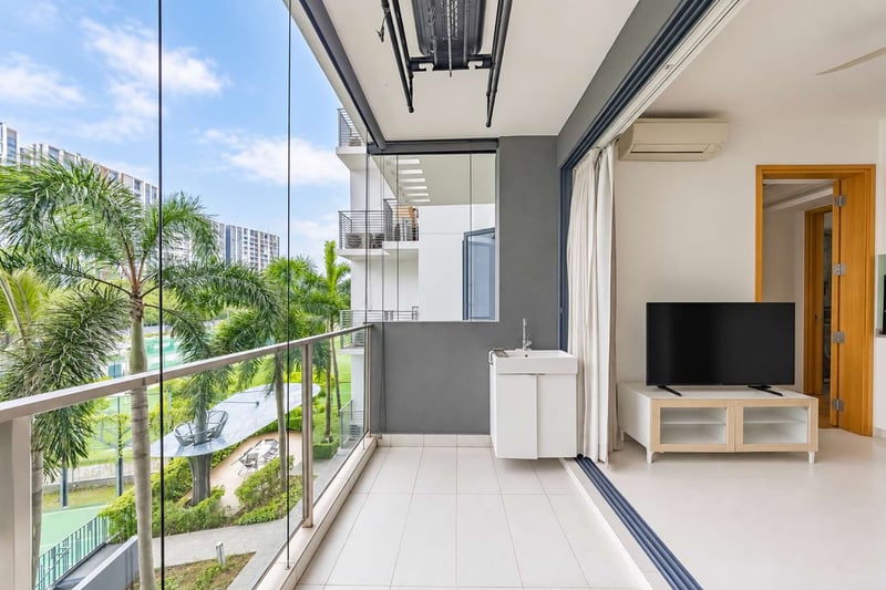 Bartley Ridge – Balcony 2