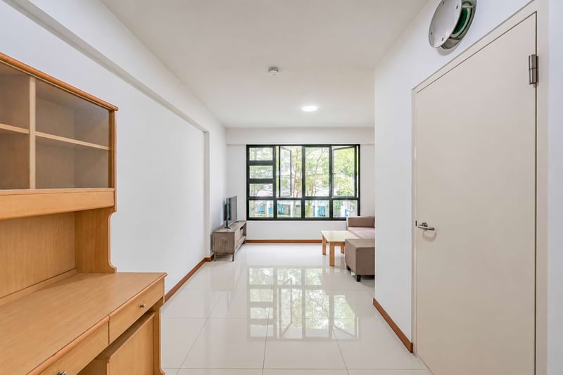 462D Yishun Avenue 6 – Living Room 1