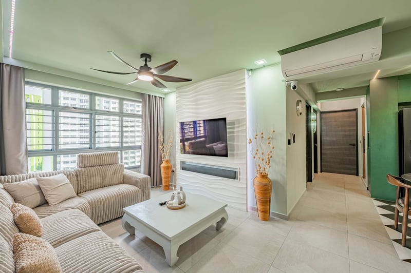 621B Tampines Street 61 – Living Room 2
