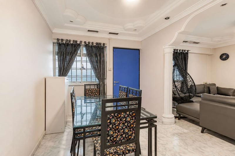 288C Bukit Batok Street 25 – Living Dining 1