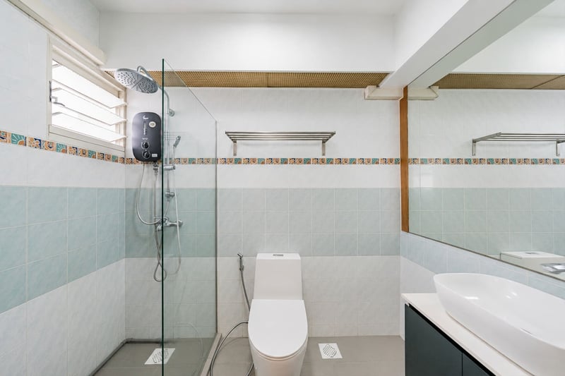 385 Bukit Batok West Avenue 5 – Bathroom 1