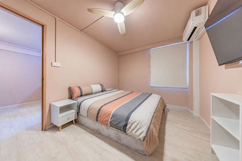 506 Bukit Batok Street 52 – Bedroom 2