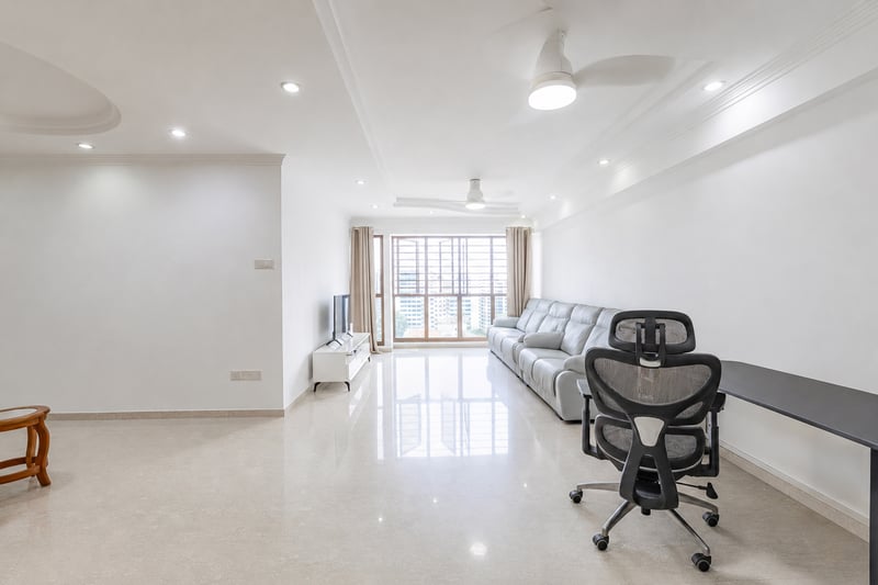 604 Jurong West Street 62 – Living Room 1