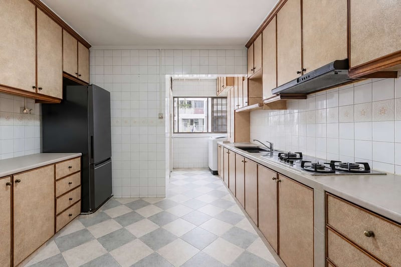 288C Bukit Batok Street 25 – Kitchen 1