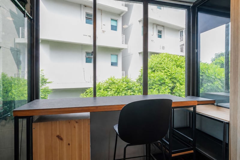 East Grove – Workspace 1
