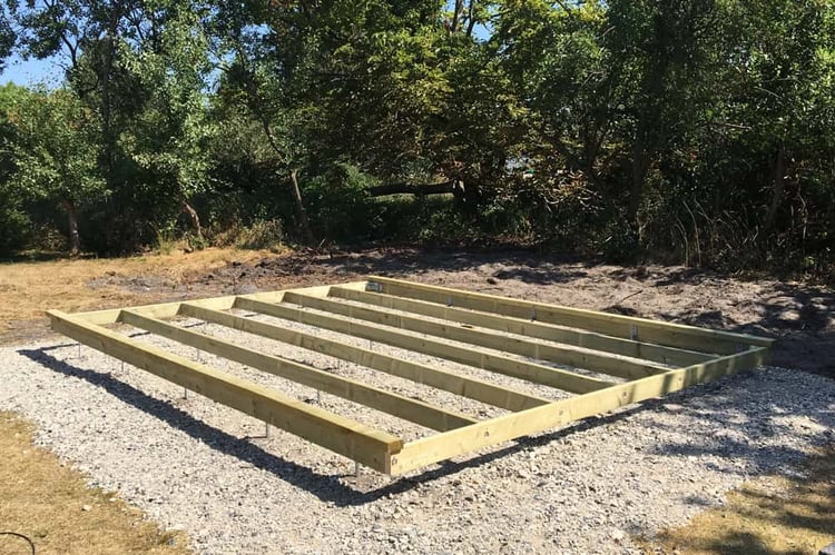 A single layer foundation frame.
