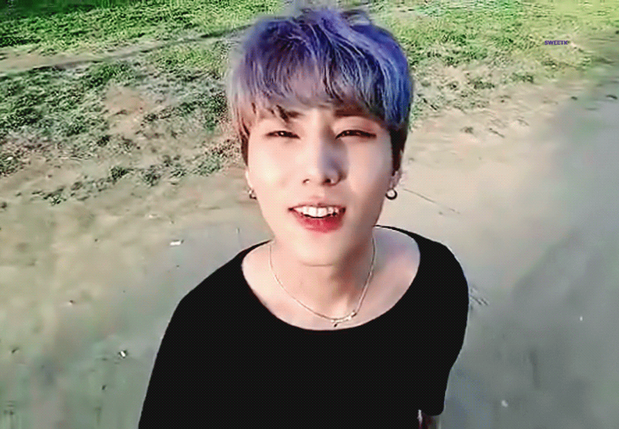 DkMAYK.gif
