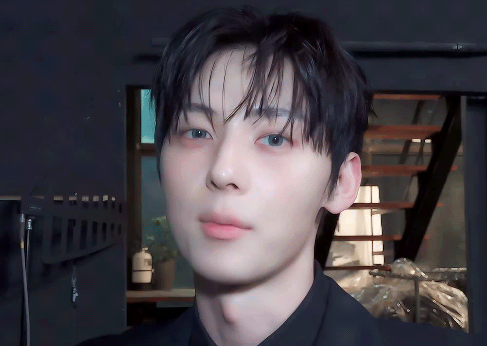 mHjgQY.gif