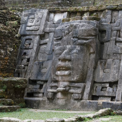 belize_Lamanai_ruins