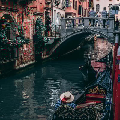 italy_venice_gondola-romantic