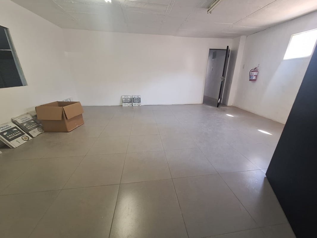 368m Warehouse For Lease In Westmead