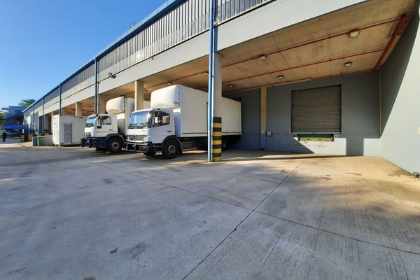 10 000m² Warehouse For Sale in Riverhorse Valley  — image 6