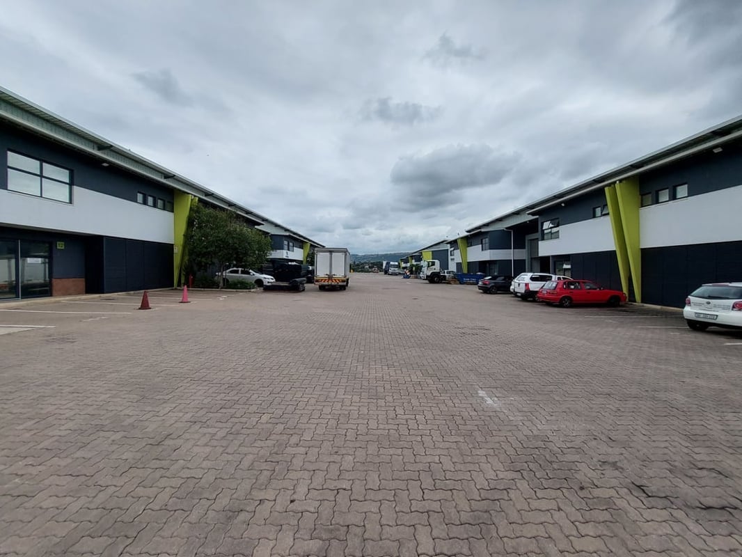 516m² Warehouse For Lease In Cornubia