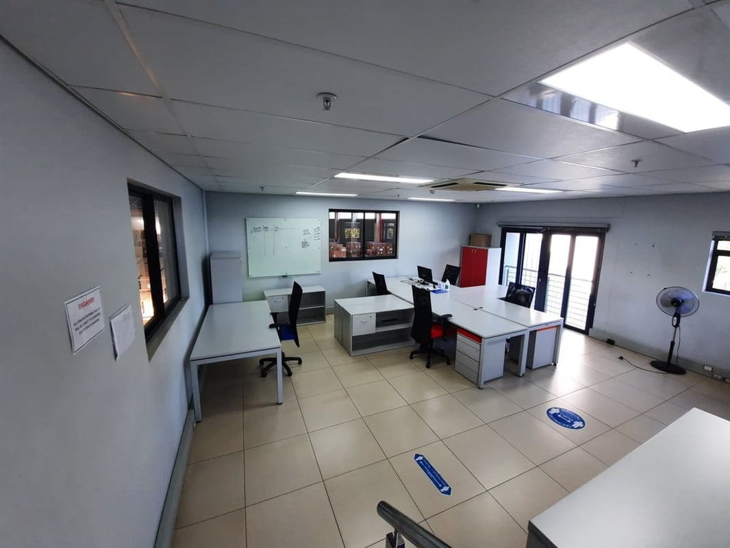 10 000m² Warehouse For Sale in Riverhorse Valley 