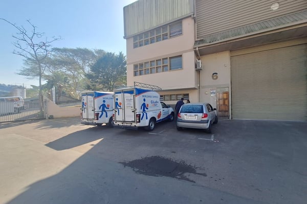 368m Warehouse For Lease In Westmead — image 2